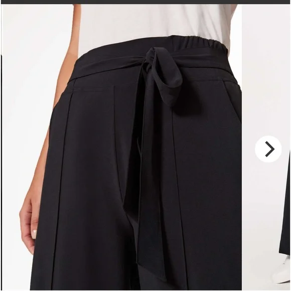 Lululemon Noir Pant
Black - Picture 4 of 16